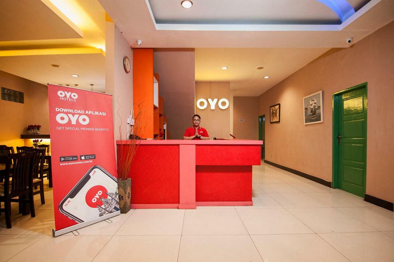 Oyo 529 Hotel Paninda Medan Kültér fotó